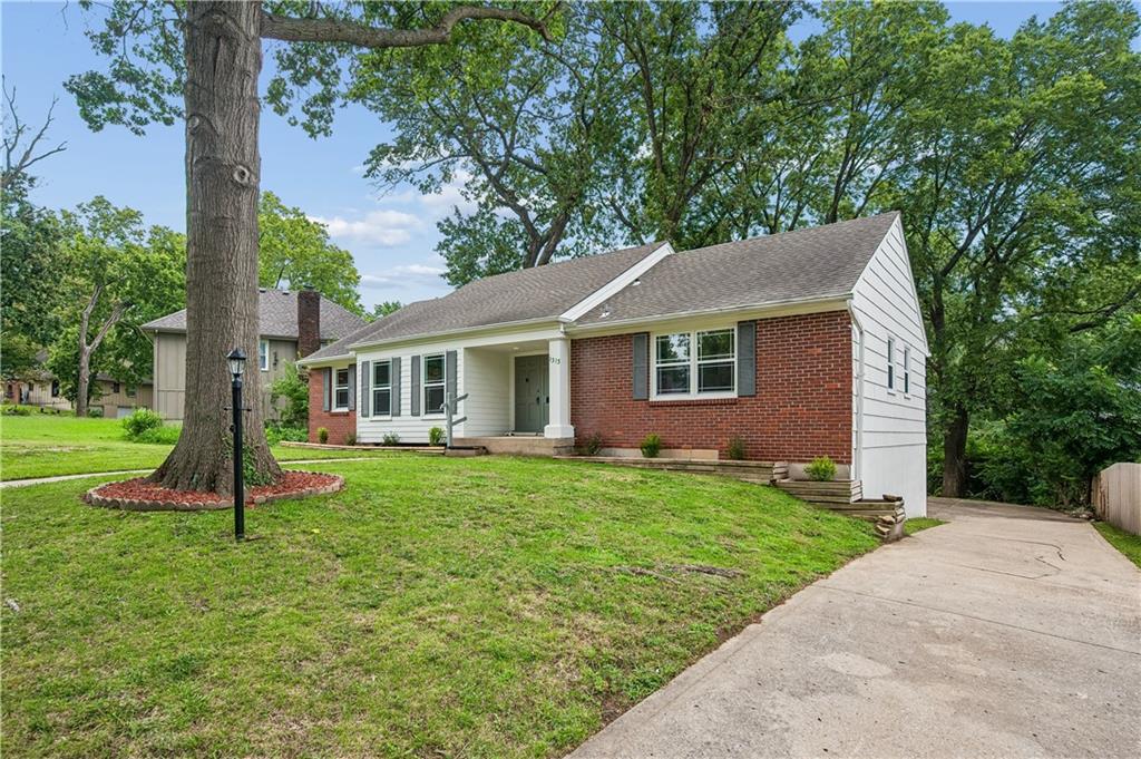 1st image of 1313 E 98th Ter, Kansas City, MO 64131 | MLS# 2633290