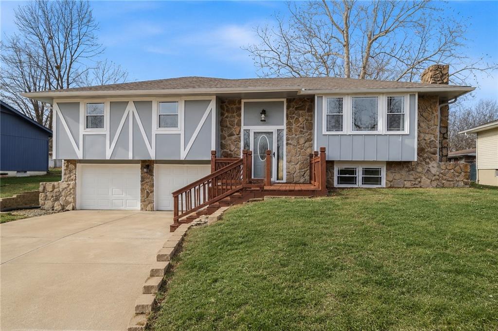1st image of 519 S Ridge Dr, Olathe, KS 66061 | MLS# 2633303