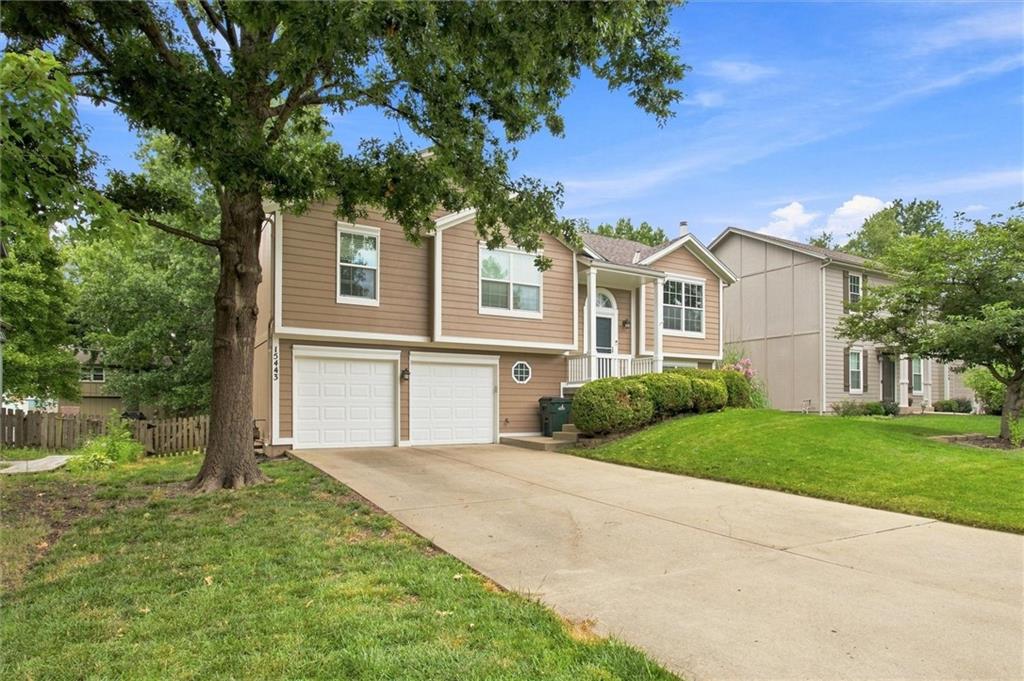3rd image of 15443 S Sturgeon Dr, Olathe, KS 66062 | MLS# 2633320