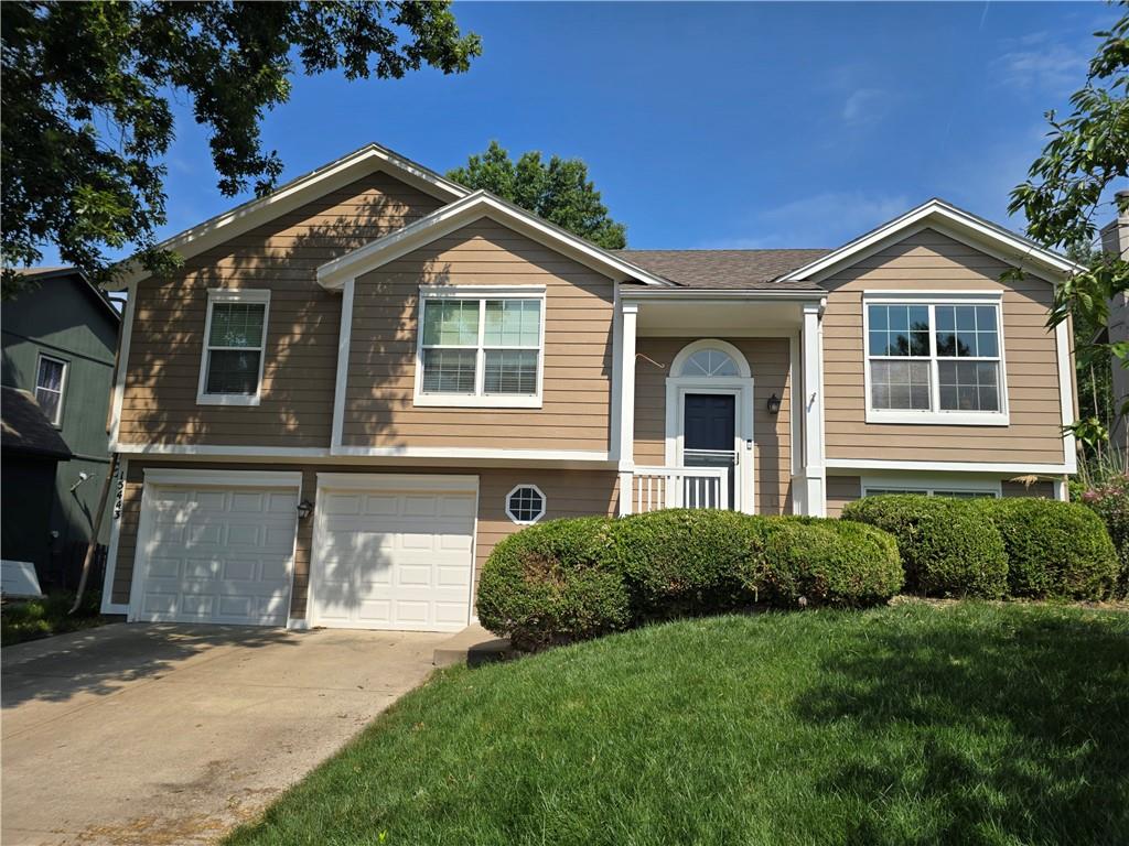 2nd image of 15443 S Sturgeon Dr, Olathe, KS 66062 | MLS# 2633320