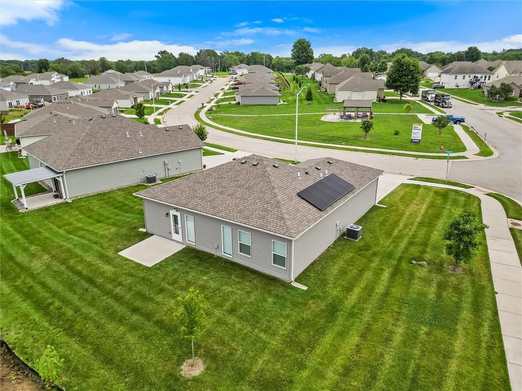 5th image of 2104 Crestview Pl, Raymore, MO 64083 | MLS# 2633322
