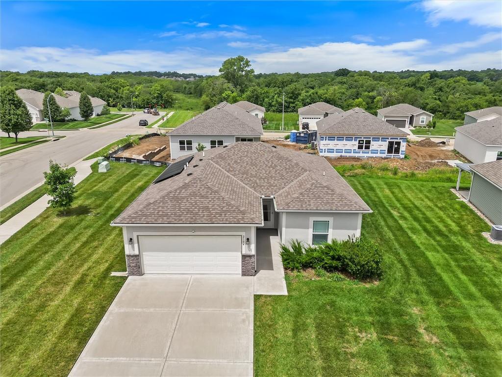 3rd image of 2104 Crestview Pl, Raymore, MO 64083 | MLS# 2633322