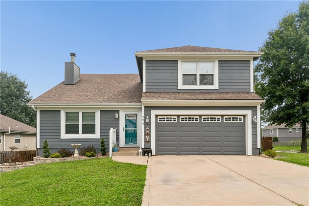 1st image of 2017 Summerfield Ct, Blue Springs, MO 64029 | MLS# 2633337