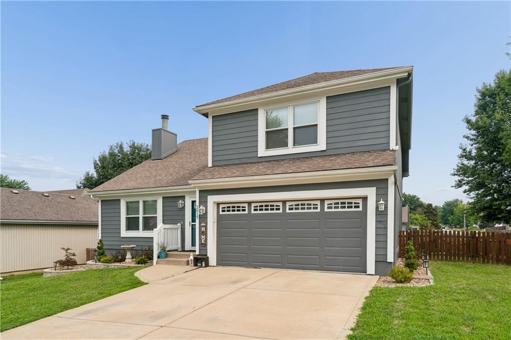 3rd image of 2017 Summerfield Ct, Blue Springs, MO 64029 | MLS# 2633337