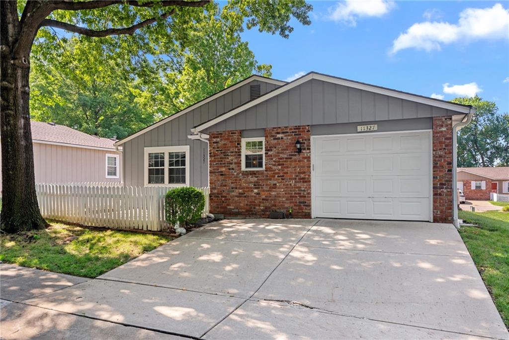 2nd image of 11327 W 77th Ter, Shawnee, KS 66214 | MLS# 2633396