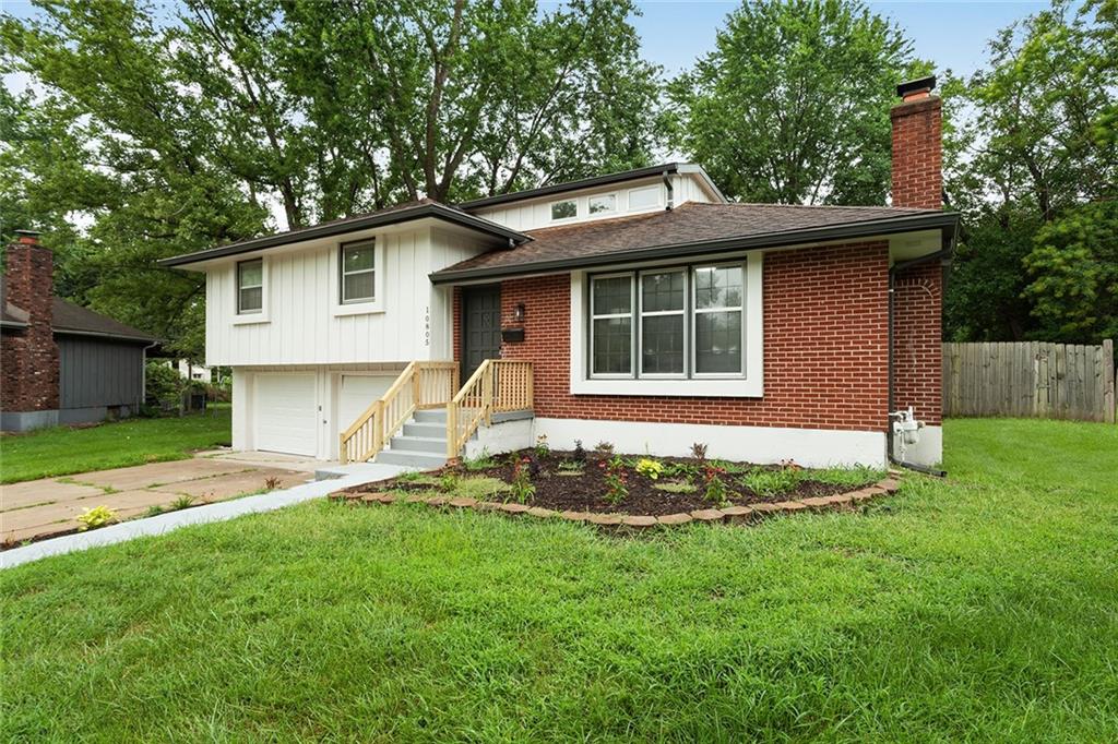 2nd image of 10805 E 65th St, Raytown, MO 64133 | MLS# 2633415