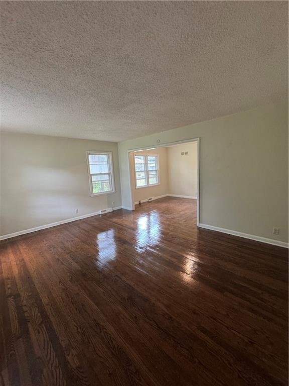 2nd image of 1840 E 75th Ter, Kansas City, MO 64132 | MLS# 2633433