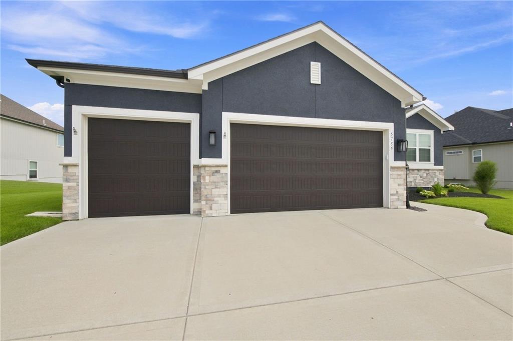 4th image of 5755 Barn Hill Rd, Kansas City, MO 64152 | MLS# 2633441