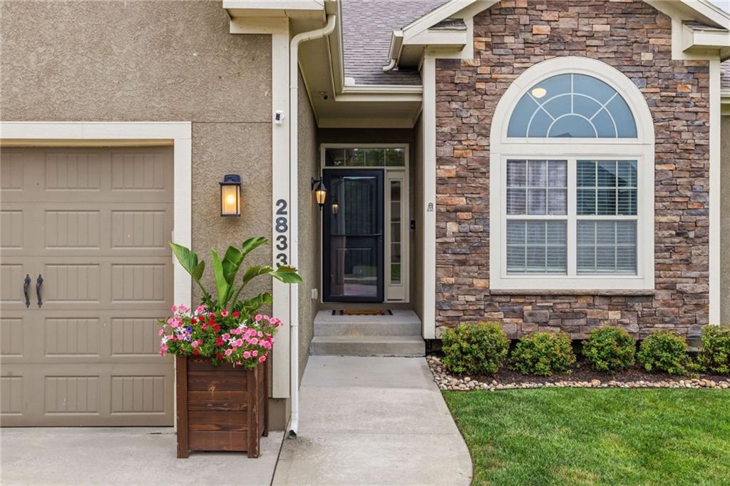 3rd image of 2833 Ne Parkview Ln, Lees Summit, MO 64086 | MLS# 2633443