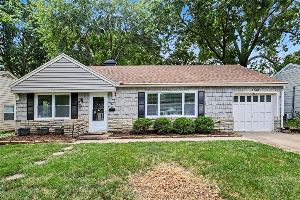 1st image of 7540 Rainbow Dr, Prairie Village, KS 66208 | MLS# 2633451