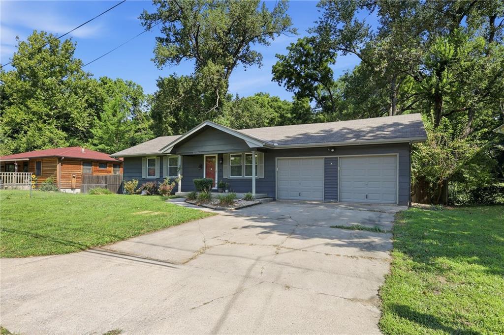 4th image of 12124 E 31St St, Independence, MO 64052 | MLS# 2633457