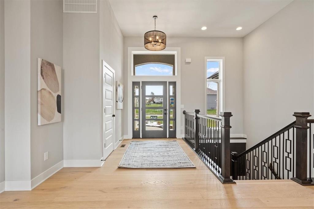 3rd image of 4278 Tee Box Dr, Basehor, KS 66007 | MLS# 2633489