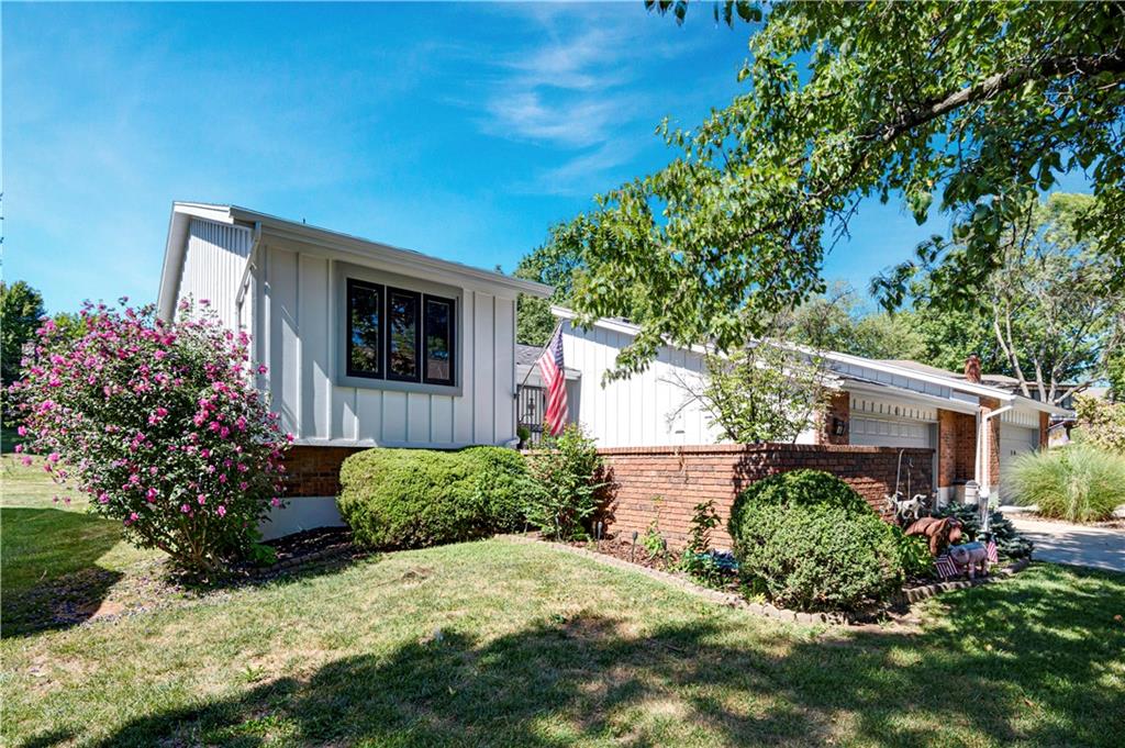 Photo 3 of House for sale at 48 Woodbridge Ln, Kansas City, MO 64145 | MLS# 2633532 | Listing updated on 2026-09-05