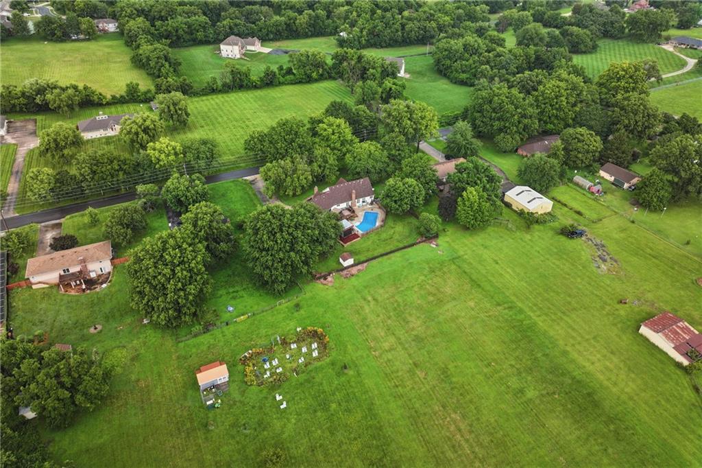 5th image of 12301 Frost Rd, Kansas City, MO 64138 | MLS# 2633556
