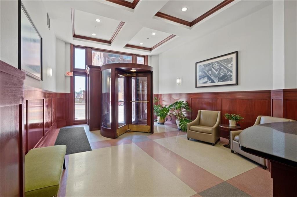 2nd image of 2107 Grand Blvd #909, Kansas City, MO 64108 | MLS# 2633559
