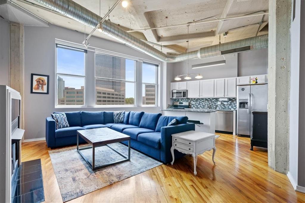 5th image of 2107 Grand Blvd #909, Kansas City, MO 64108 | MLS# 2633559
