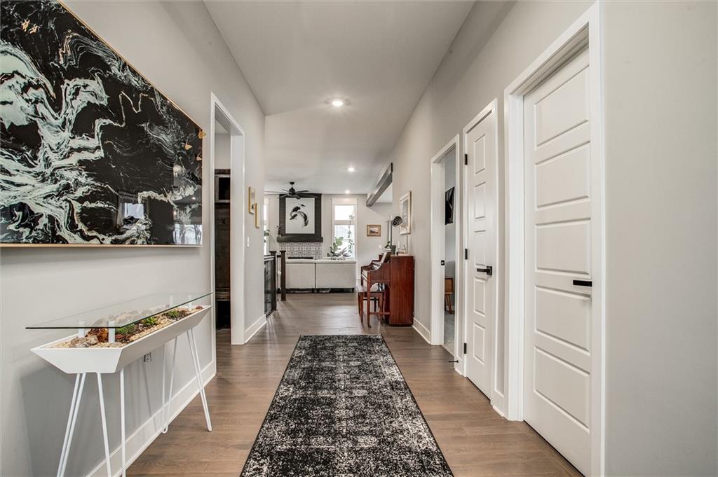 2nd image of 213 Sw Davenport Dr, Blue Springs, MO 64014 | MLS# 2633563
