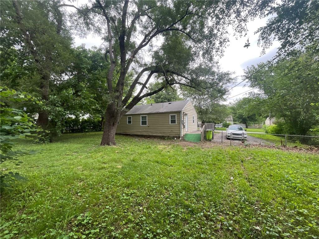 12th image of 17120 Chula Vista Dr, Belton, MO 64012 | MLS# 2633608