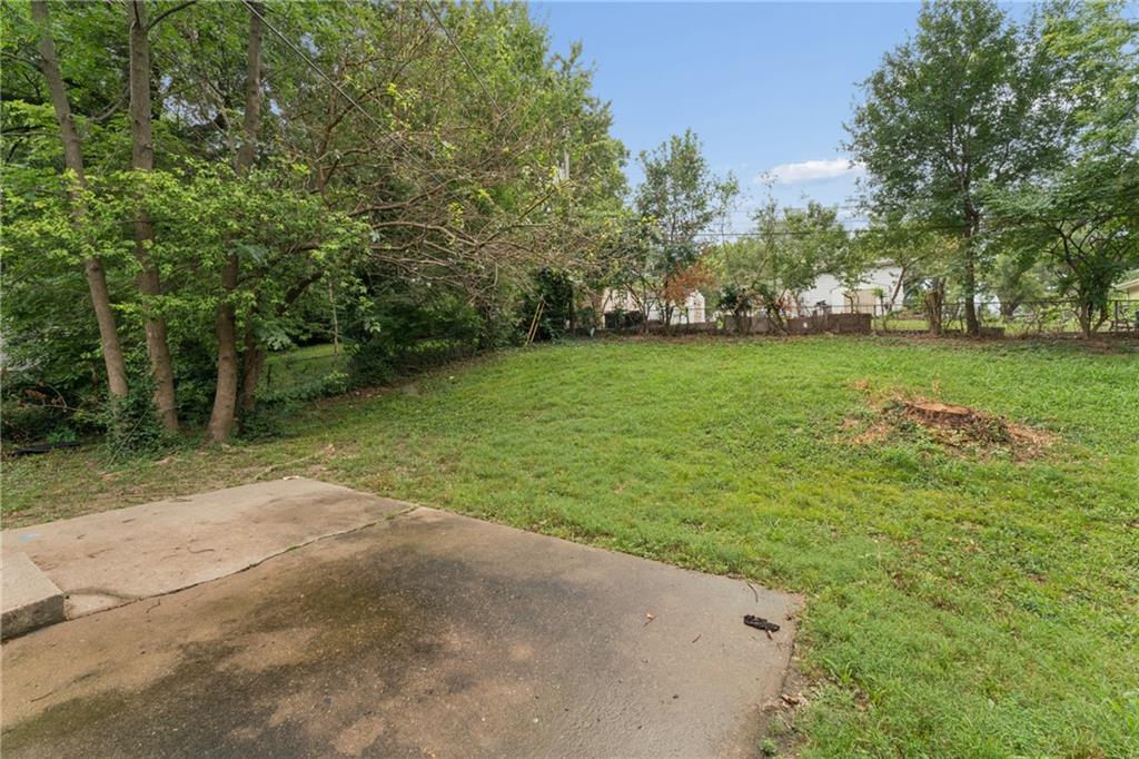 2nd image of 5901 Fairlane Dr, Kansas City, MO 64134 | MLS# 2633613