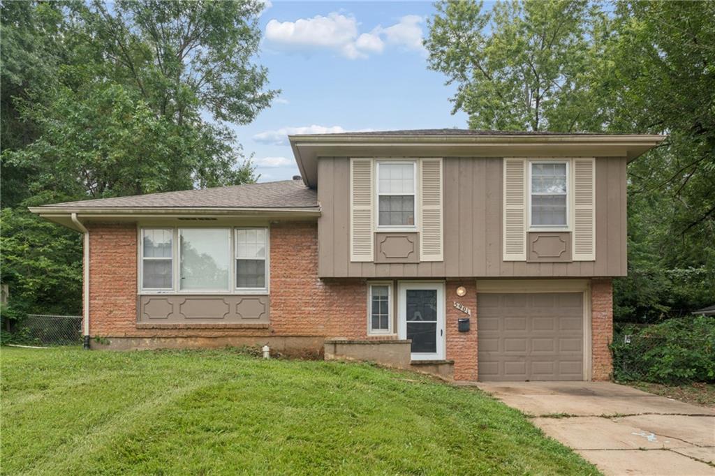 41st image of 5901 Fairlane Dr, Kansas City, MO 64134 | MLS# 2633613