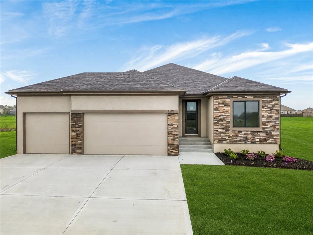1st image of 8004 Se Hoot Owl St, Blue Springs, MO 64014 | MLS# 2633641
