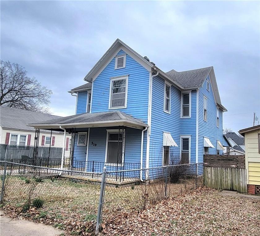 32nd image of 519 W Elm St, Chanute, KS 66720 | MLS# 2633658