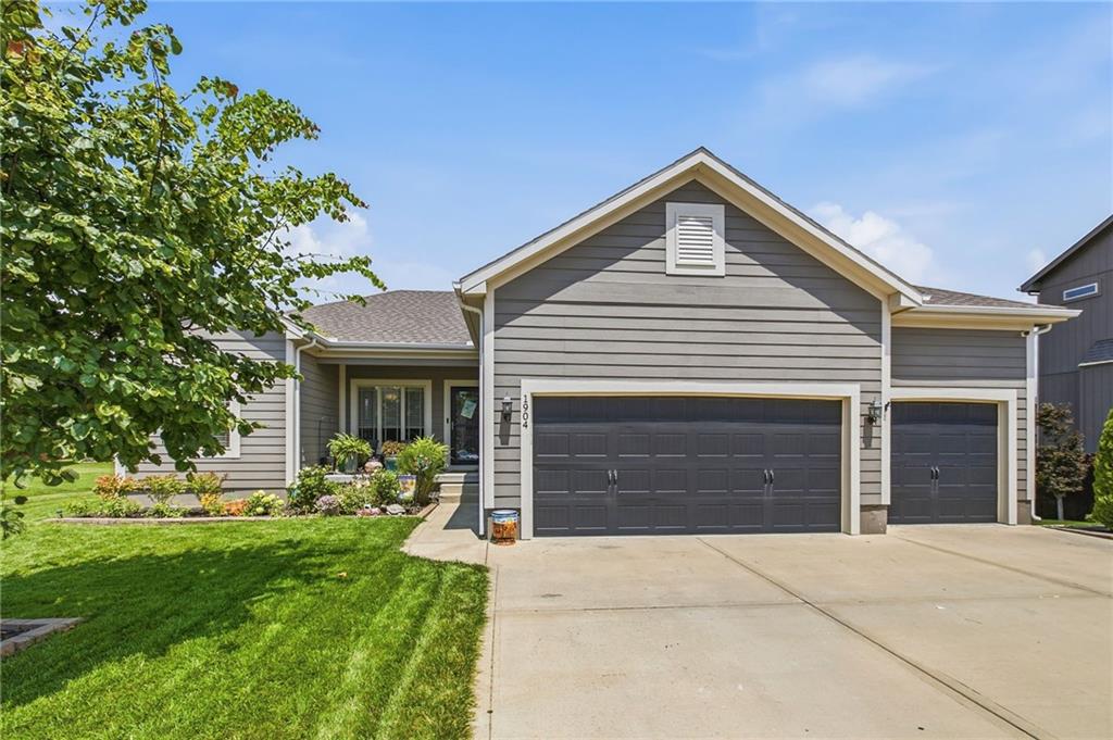 1st image of 1904 Red Bud Ct, Raymore, MO 64083 | MLS# 2633663