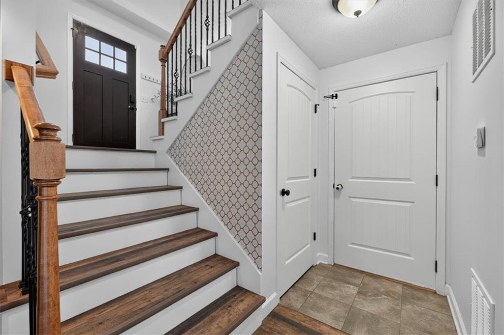 5th image of 16913 Juniper Dr, Basehor, KS 66007 | MLS# 2633700