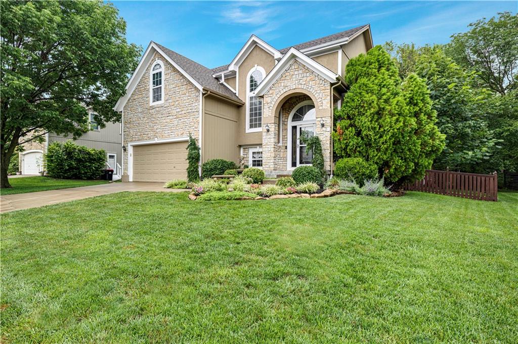 3rd image of 21612 W 61 St, Shawnee, KS 66218 | MLS# 2633713