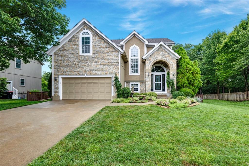 1st image of 21612 W 61 St, Shawnee, KS 66218 | MLS# 2633713