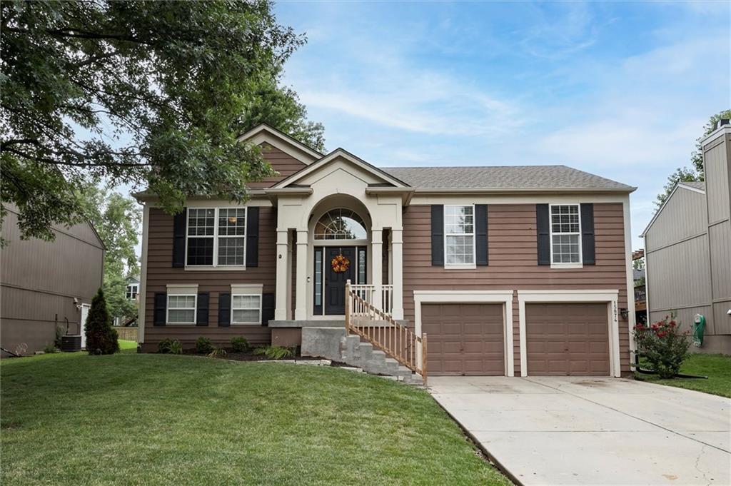 1st image of 15874 W 158th St, Olathe, KS 66062 | MLS# 2633727