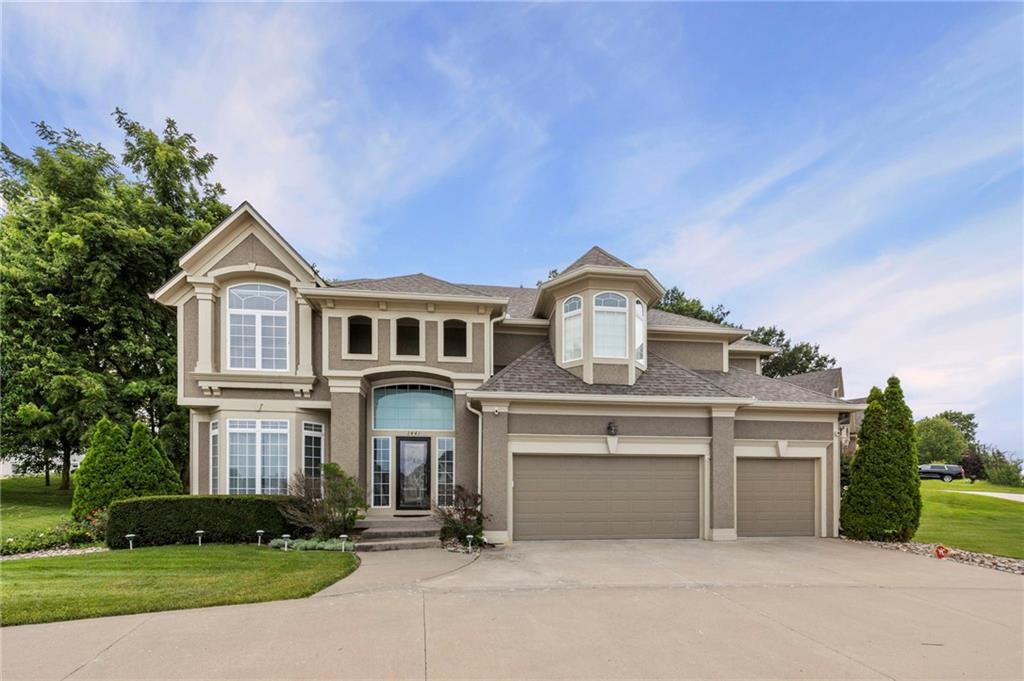 1st image of 1441 Ne Daltons Ridge Dr, Lees Summit, MO 64064 | MLS# 2633729