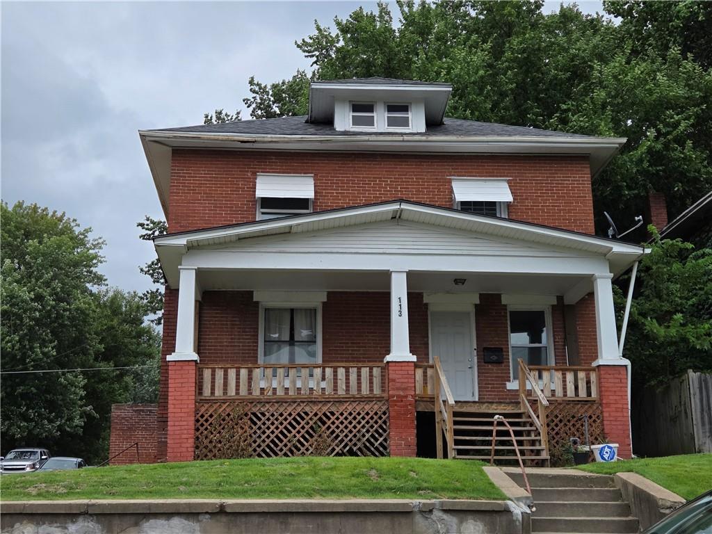 1st image of 113 N 17th St, St Joseph, MO 64501 | MLS# 2633772