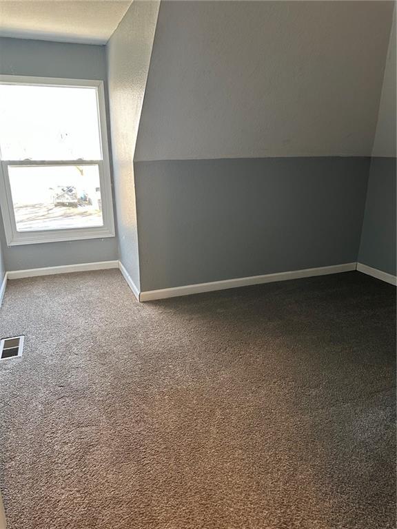 5th image of 1618-1620 S Eleventh St, Saint Joseph, MO 64503 | MLS# 2633773