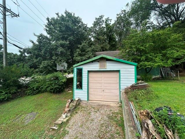 2nd image of 8840 E Wilson Rd, Independence, MO 64053 | MLS# 2633823