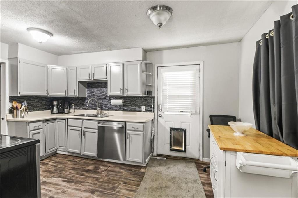 5th image of 2418 Park Ln, Oak Grove, MO 64075 | MLS# 2633851