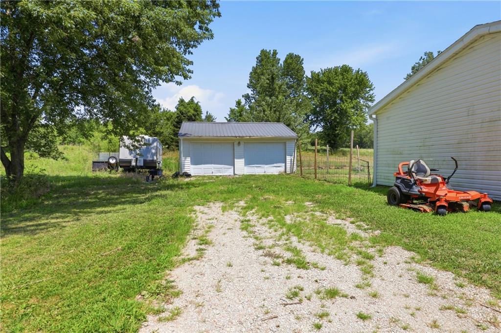 2nd image of 31 Sw 600th Rd, Warrensburg, MO 64093 | MLS# 2633861