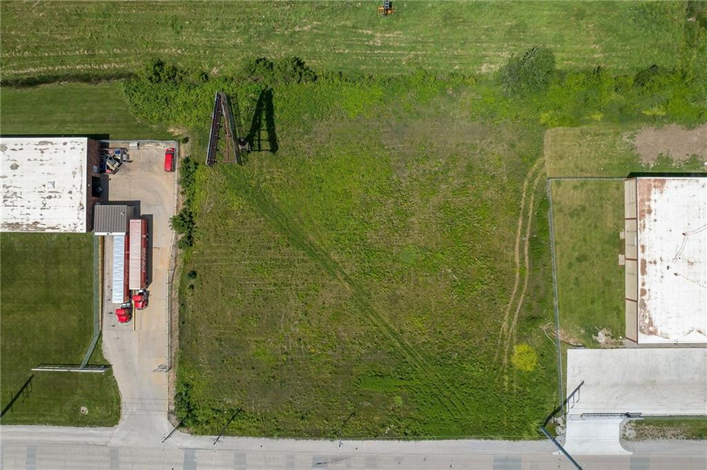 4th image of 3702 S Leonard Rd, Saint Joseph, MO 64503 | MLS# 2633879