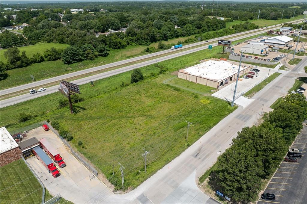 1st image of 3702 S Leonard Rd, Saint Joseph, MO 64503 | MLS# 2633879