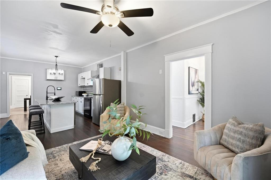 1st image of 4136 Holly St, Kansas City, MO 64111 | MLS# 2633883