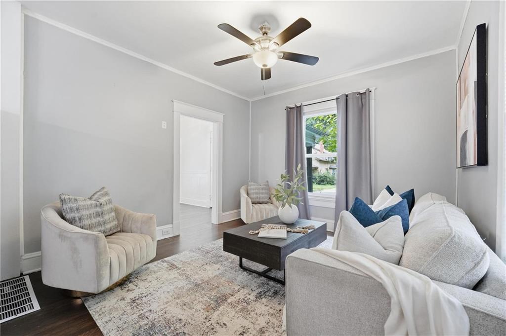 5th image of 4136 Holly St, Kansas City, MO 64111 | MLS# 2633883