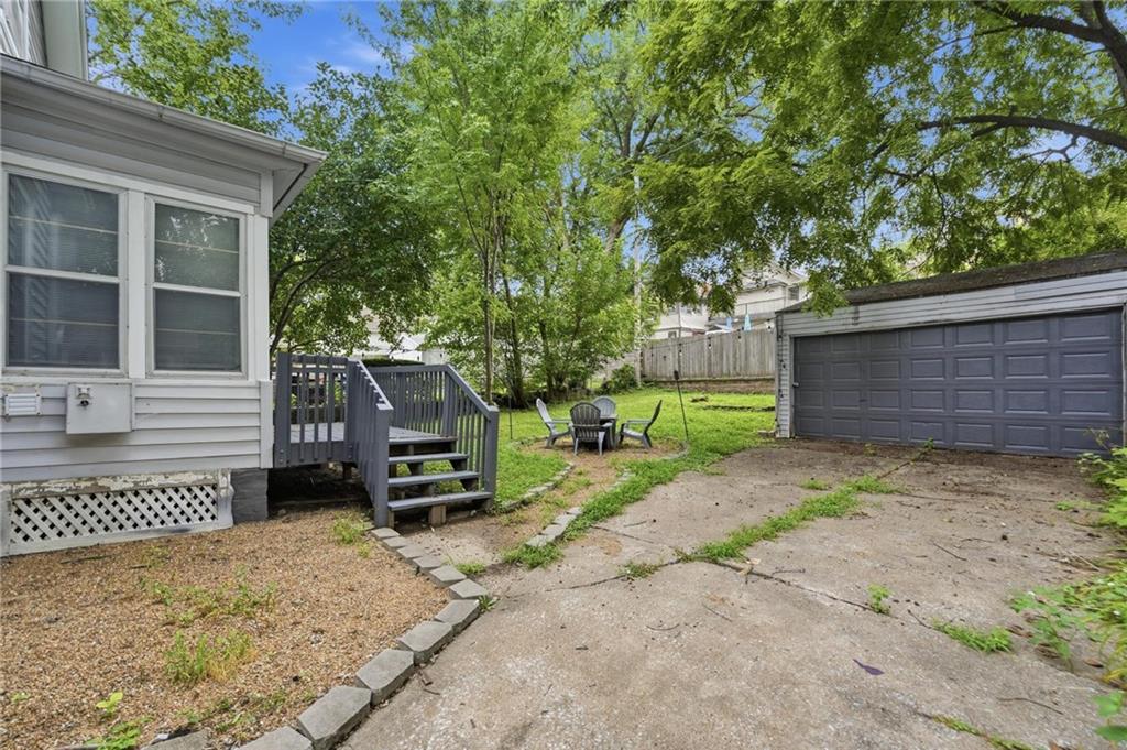 27th image of 4136 Holly St, Kansas City, MO 64111 | MLS# 2633883