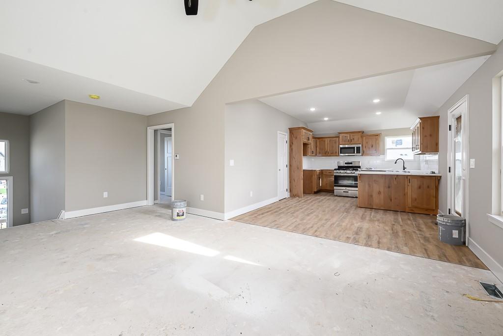 3rd image of 15589 Sheridan Ct, Basehor, KS 66007 | MLS# 2633903