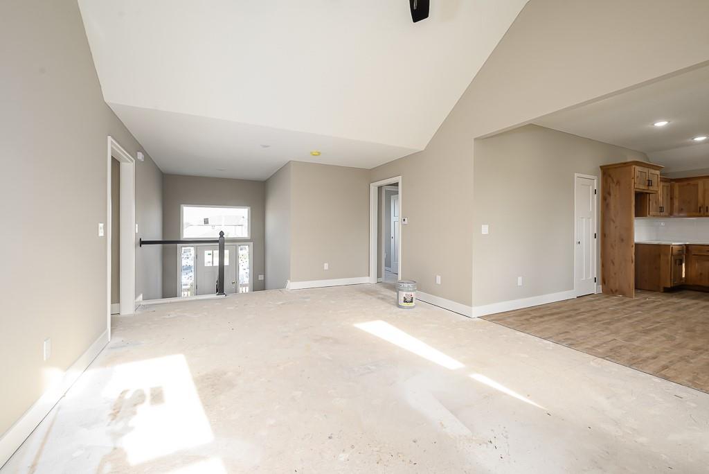 4th image of 15589 Sheridan Ct, Basehor, KS 66007 | MLS# 2633903