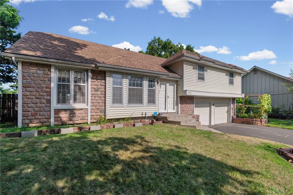 3rd image of 10530 Wedd St, Overland Park, KS 66212 | MLS# 2633911