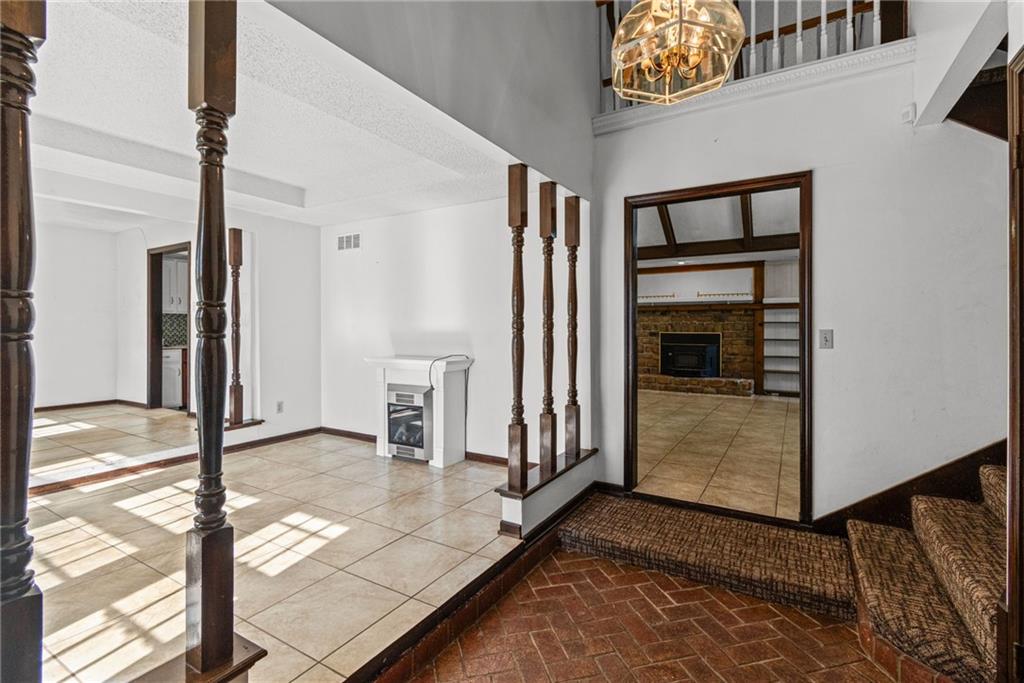 4th image of 10530 Wedd St, Overland Park, KS 66212 | MLS# 2633911