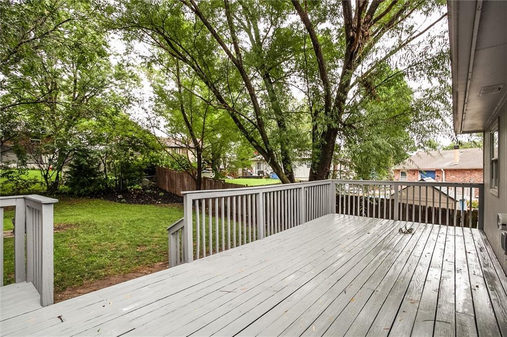30th image of 2409 Nw Salem Ct, Blue Springs, MO 64015 | MLS# 2633935