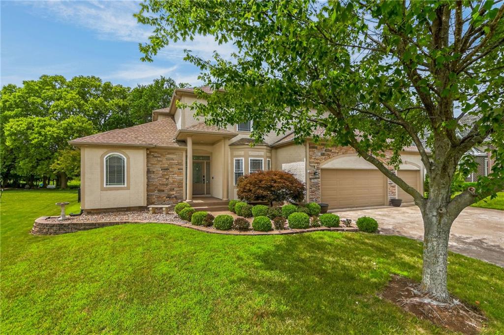 2nd image of 2529 Sw Kristin Dr, Lees Summit, MO 64082 | MLS# 2633937