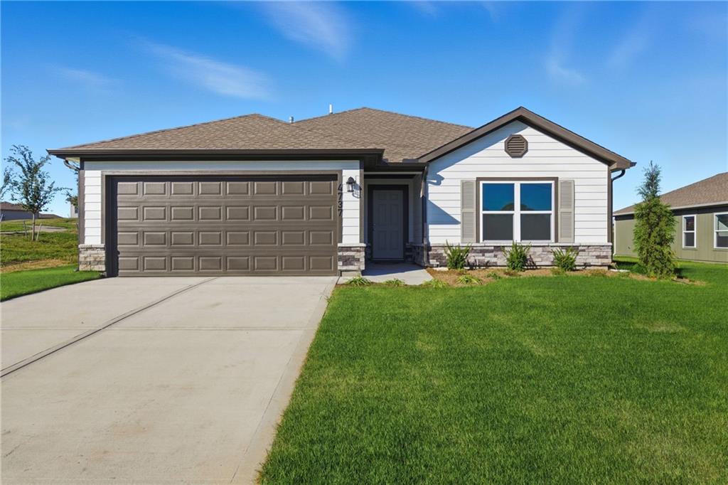 1st image of 1612 Sw 9th St, Oak Grove, MO 64075 | MLS# 2633961