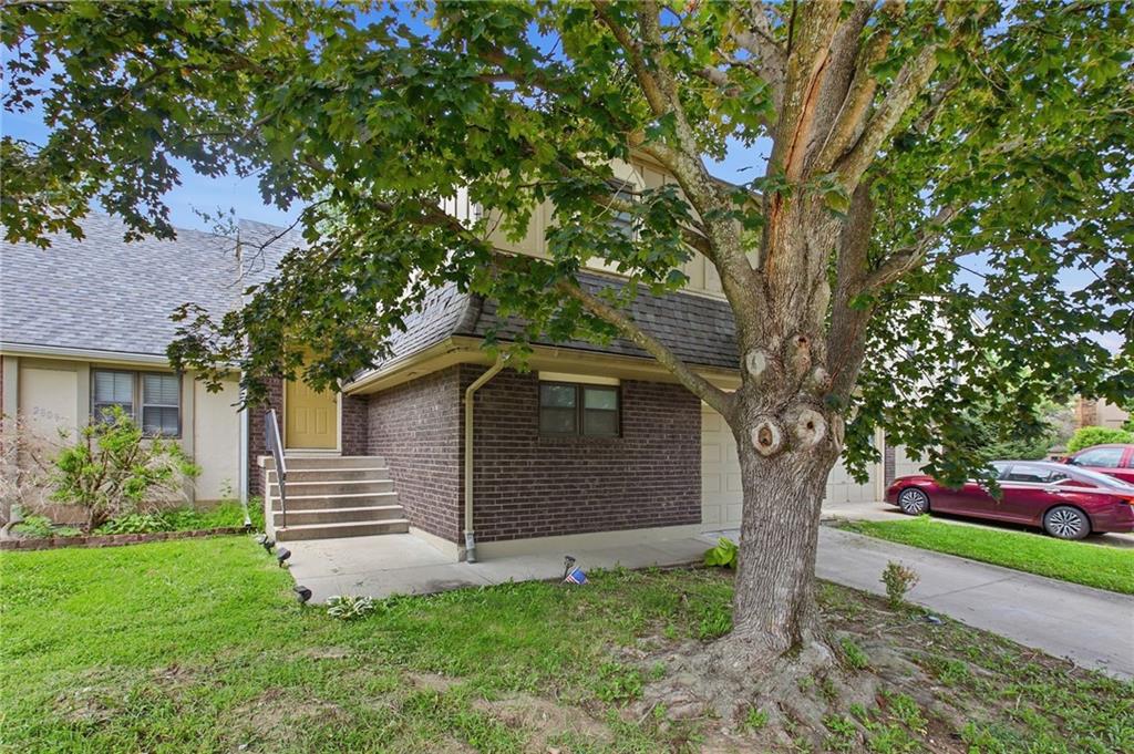 2nd image of 2811 Nw 4th St, Blue Springs, MO 64014 | MLS# 2633971